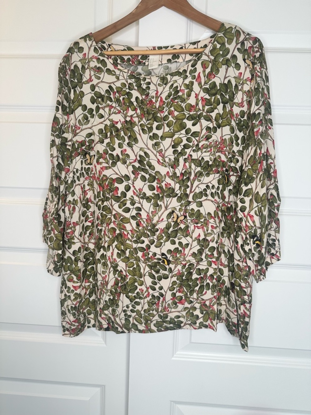 H&M Floral Butterfly Top - EUC
